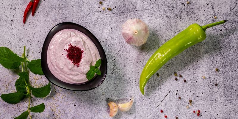 Schale mit Joghurt-Dip nach orientalischer Art. Foodista-Hannover Rezept