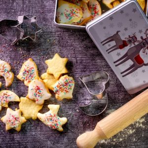 Das Bild zeigt Weihnachtskekse nach einem Rezept meiner Oma.